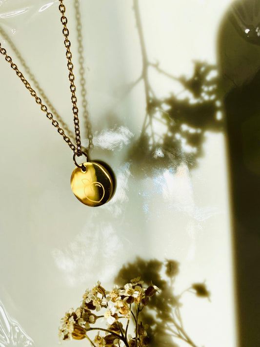 Entretenir ses bijoux en acier inoxydable - Chouette Merveille