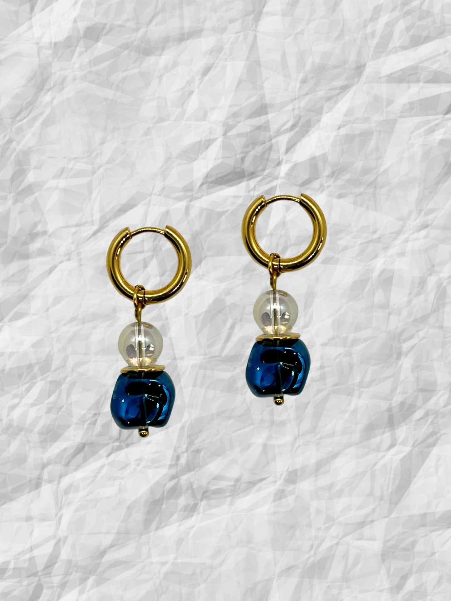 Boucles d'oreilles créoles acier inoxydable avec pampilles perles verre colorées bleues et perles transparentes Obeline - Chouette Merveille