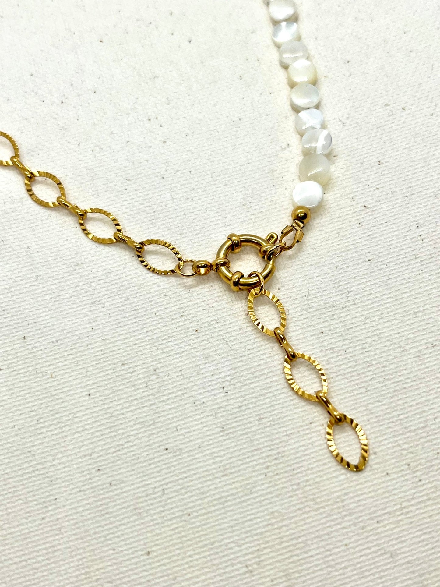 Collier asymétrique modulable en acier inoxydable et perles de nacre - CHOICE