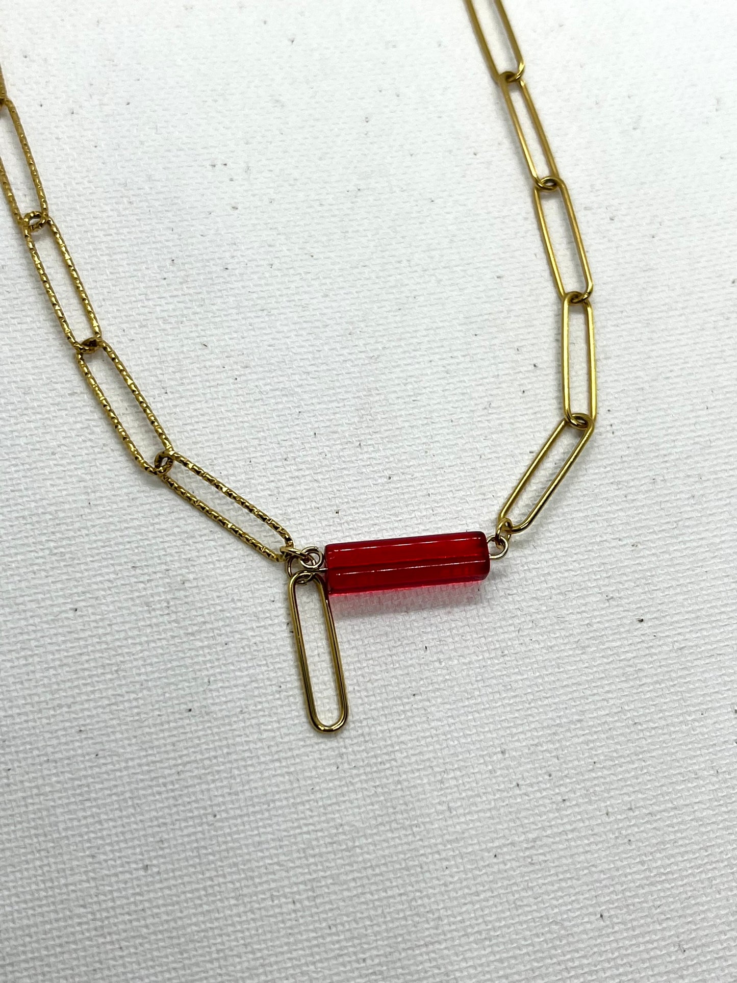 Collier mailles asymétriques en acier inoxydable et perle de verre colorée unique - DANDINE