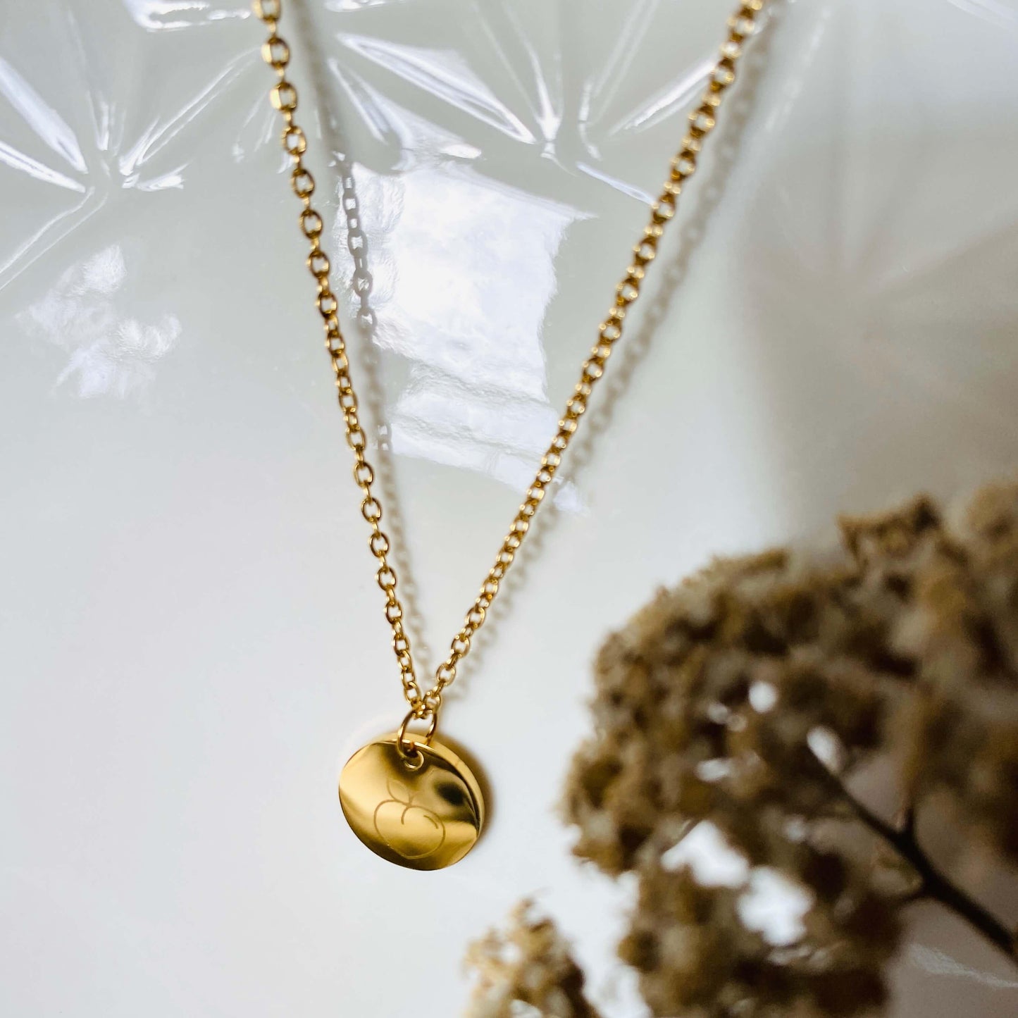 Collier médaille personnalisé - MAÉ - Chouette Merveille - bijoux personnalisés