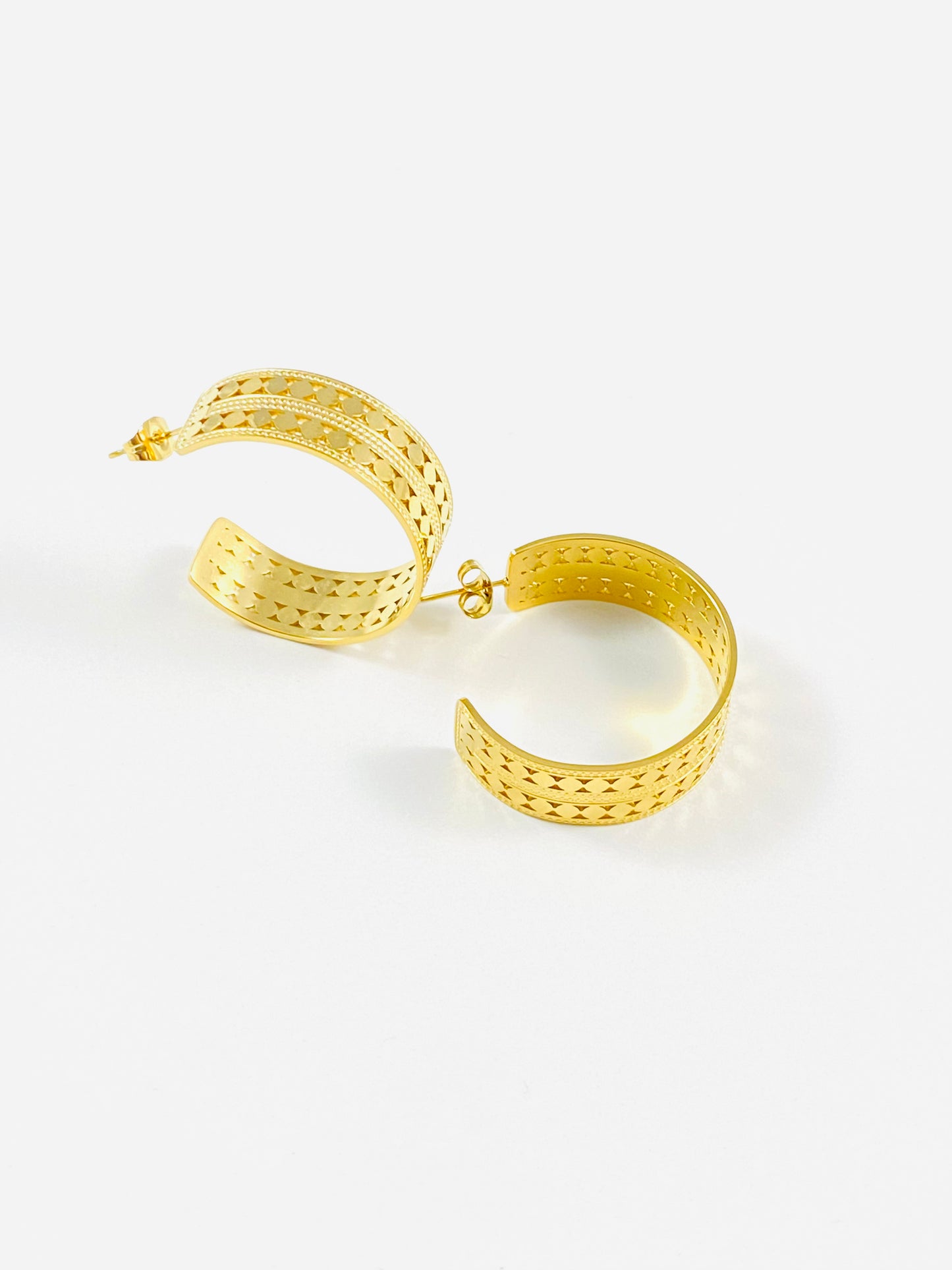 Boucles d'oreilles créoles LANA dorées, larges bohèmes - bijoux acier inoxydable
