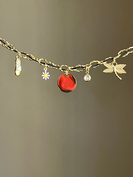 Bracelet charms personnalisable Médaille gravée doré mailles pendantes